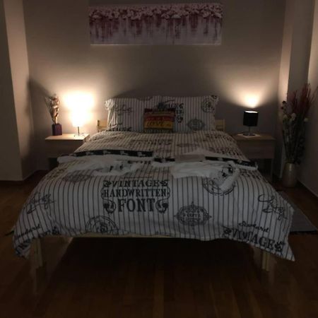 La Vie En Rose Studio,Close To Beach, Paleo Faliro Athén Kültér fotó